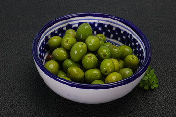 Green Campo Real olives in the bowl