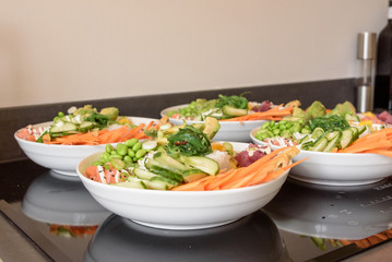 Poke bowls full of delicious Japanse food ready for dinner