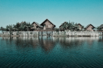Sur le lac Inle