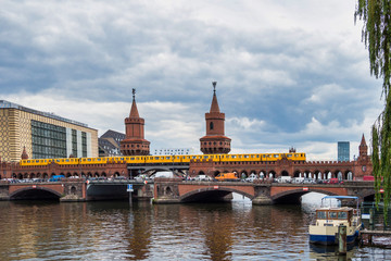 Fototapeta na wymiar Oberbaumbrucke across the Spree, the longest bridge of Berlin, Germany