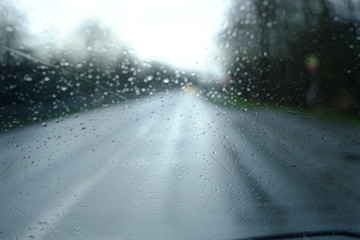 Obraz premium Sichtbehinderung durch defekten Scheibenwischer