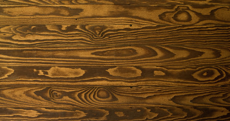 Pine boards with heavy grain