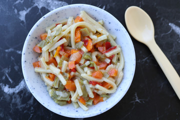 noodles with vegetables
