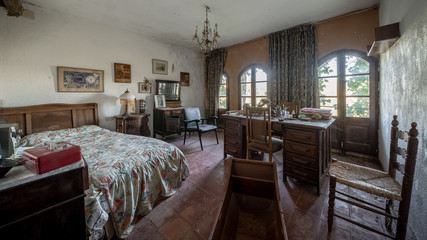 Classic castle bedroom
