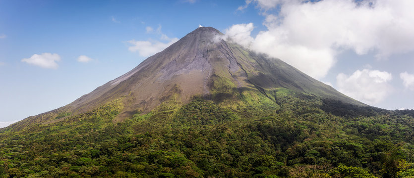 Arenal Volcano (Spanish: Volc&aacute;n Arenal) is an active andesitic stratovolcano in north-western Costa Rica. Panoramic photo.