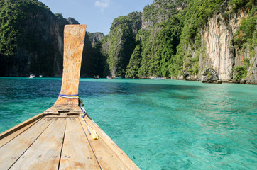 Playas de aguas turquesas en las cercanías de Phi Phi, Tailandia