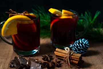 Mulled wine on the Christmas tree