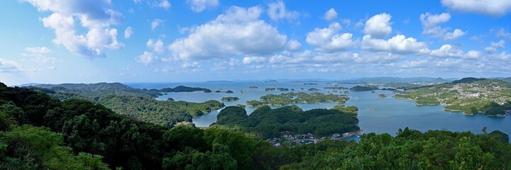 展望公園から眺めるコバルトブルーの九十九島の情景＠長崎
