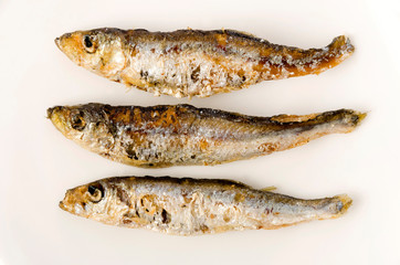 小魚の唐揚げ