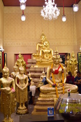 Obraz premium Golden statue of buddha in temple, Thailand 