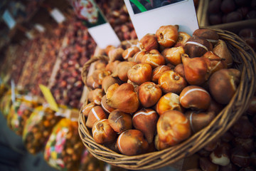 flower bulbs in wicker basket