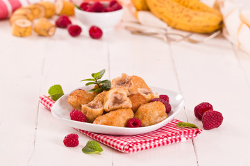 Banana fritters.