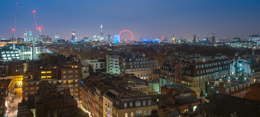 London Skyline bei Nacht