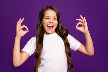 Close-up portrait of her she nice attractive lovely cheerful cheery excited wavy-haired girl...