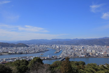 Naklejka premium 五台山から見た高知市街