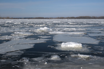 ice on the Volga river, ice drift