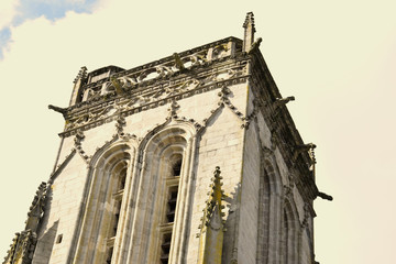 Saint Herbot chapelle du hameau de Saint Herbot qui est partag&eacute; entre les communes de Plon&eacute;vez-du-Faou (principalement) et Loqueffret en Bretagne 