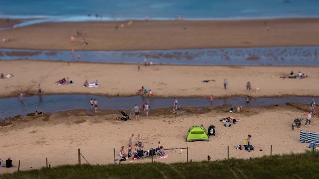 Tynemouth Beach Timelapse - People on Beach 1 4K