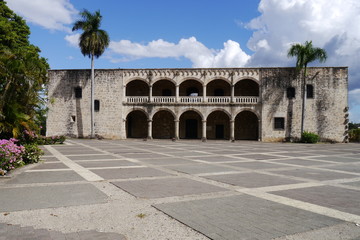 Fototapeta na wymiar Alcázar de Colón in Santo Domingo Plaza de la Hispanida