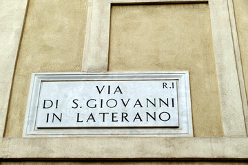 nomi delle strade e piazze di roma,italia