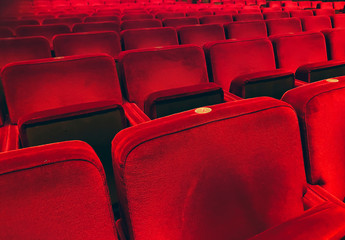 Fototapeta premium Empty red velvet armchairs