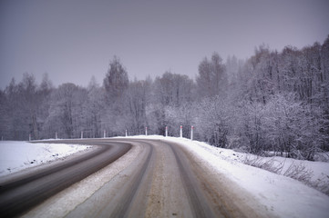 Obraz premium strada bianca d’inverno