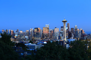 Seattle skyline and space needle at dusk