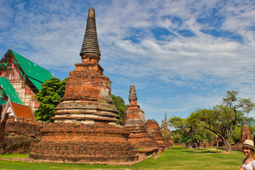 Fototapeta na wymiar Parque historico de Ayutthaya