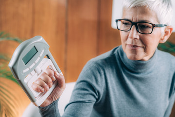 Hand Dynamometer Grip Strength Test