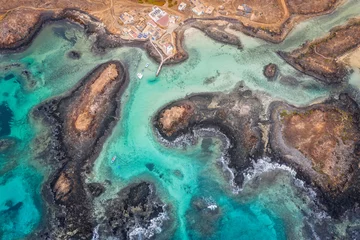 Keuken foto achterwand Canarische Eilanden Luchtfoto van de kust van het eiland Lobos, voor het eiland Fuerteventura op de Canarische Eilanden in oktober 2019