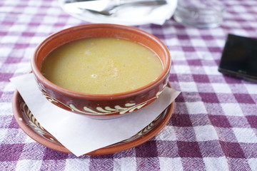 Serbische Suppe