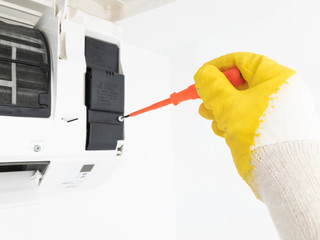 Aircondition service and maintenance, fixing AC unit and cleaning the filters.