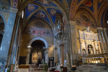 Fototapeta na wymiar Panoramic view of interior of Santa Maria sopra Minerva