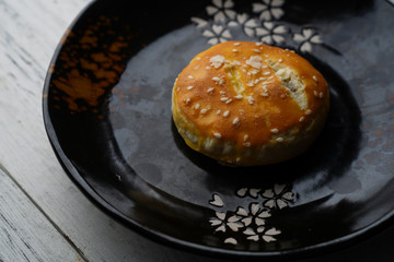 Cantonese dim sum, wife cake