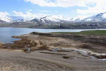 Fototapeta na wymiar Spandaryan reservoir on Voratan river in mountains of Armenian Highlands, Syunik region