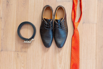 Stylish and beautiful groom accessories for the wedding.