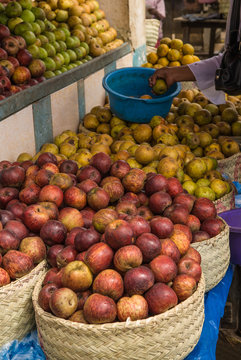 Pommes sur un march&eacute; de Fianarantsoa &agrave; Madagascar