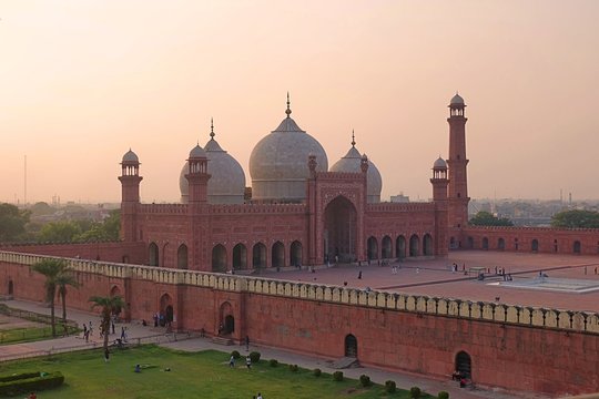 The Emperors Mosque - Badshahi Masjid At Sunset, Lahore, Pakistan