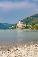 Naklejka premium Schonbuhel castle, Danube river in Wachau valley, Austria