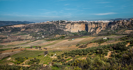 Fototapeta na wymiar Panoramic view of Ronda nature and urban landscape
