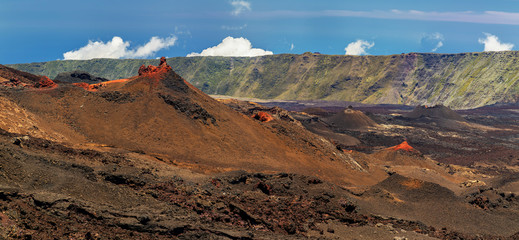 Cones of Cratere Rivals at southern slope of volcano Piton de la Fournaise at island La Reunion - panoramic view © Henner Damke