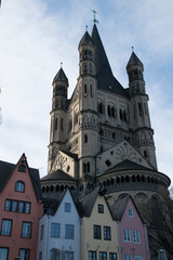 Obraz premium Köln, Teil der Altstadt mit Groß-St.-Martin