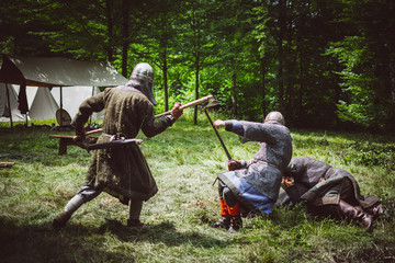 wojowie wczesnego średniowiecza © Tomasz