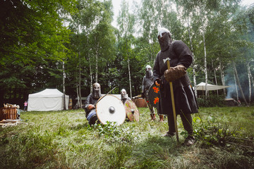 wojowie wczesnego średniowiecza © Tomasz