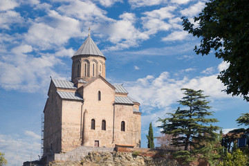 Fototapeta premium Metekhi Church of Assumption in Tbilisi