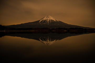 Fototapeta premium 田貫湖、富士山