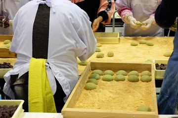 大福作り（Daifuku making）