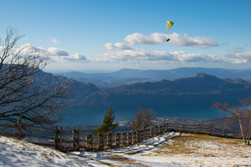 Blick vom Reavard auf den Lac de Bourget in den französischen Alpen