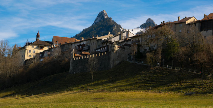 Gruyeres und sein Chateau in der Schweiz