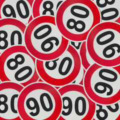 Panneaux de limitation de vitesse à 80 ou 90 km/h